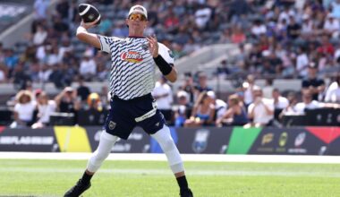 Tom Brady proves he can still sling it in Fanatics Flag Football Classic