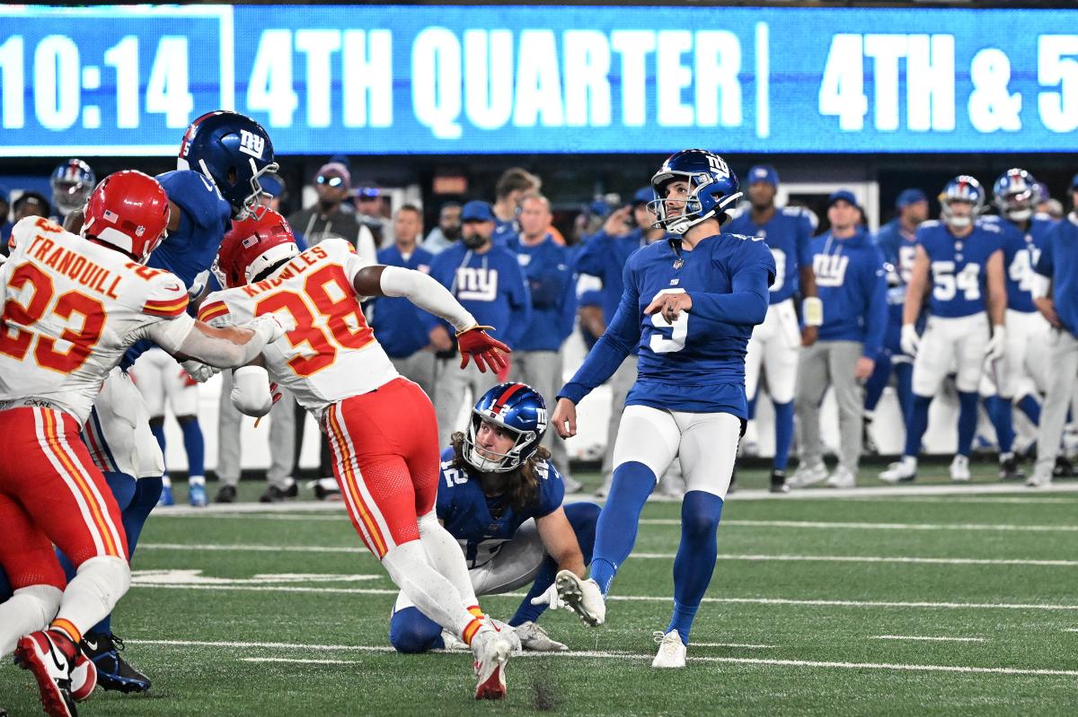 Giants release injury-plague kicker Graham Gano after six seasons