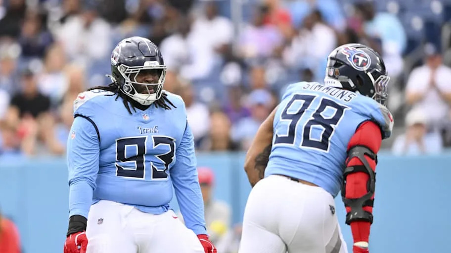 Tennessee Titans defensive tackle T'Vondre Swea