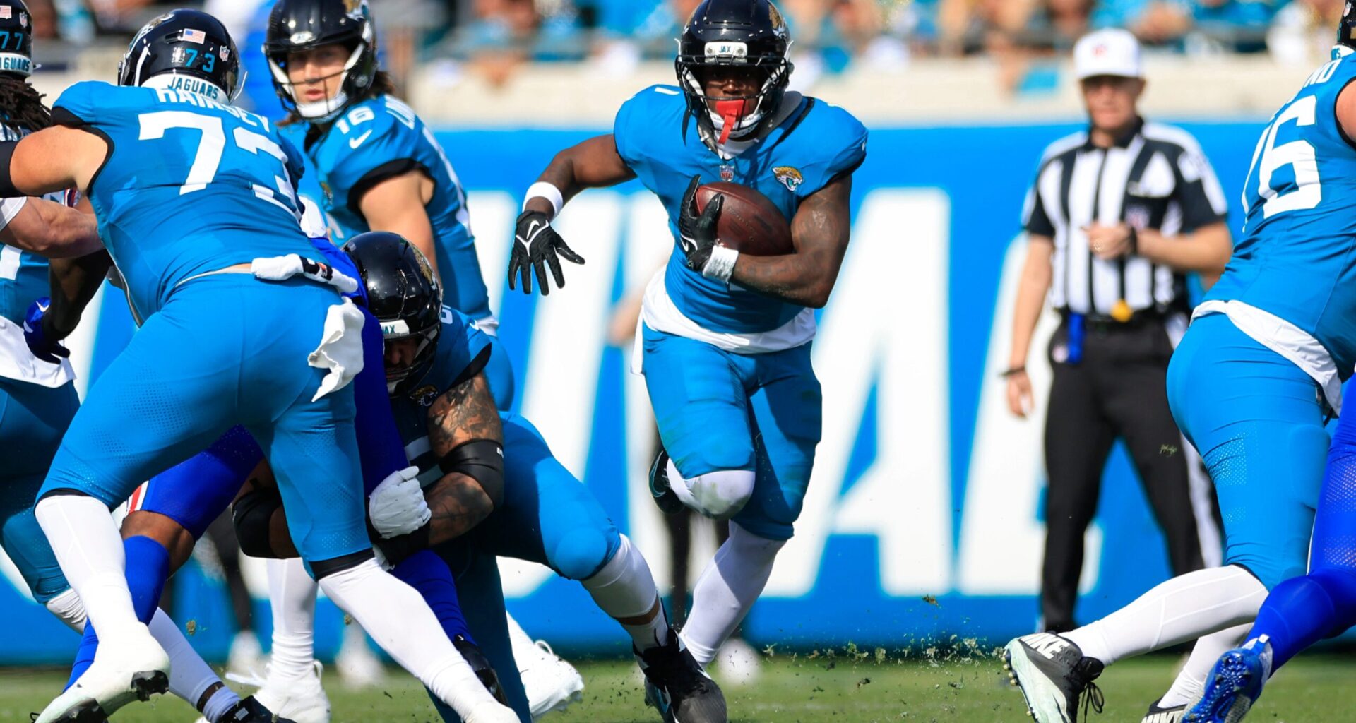 Jaguars have decision to make after Etienne goes to New Orleans