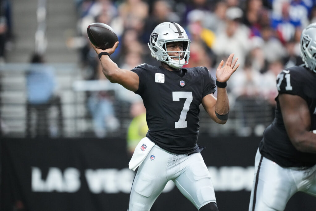 Las Vegas Raiders quarterback Geno Smith
