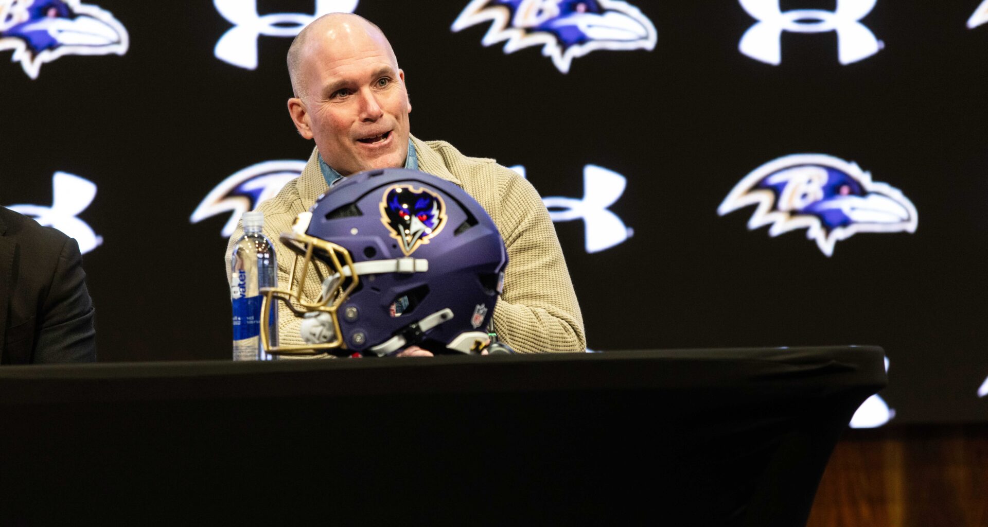 Baltimore Ravens, Trey Hendrickson still think NFL fans are gullible