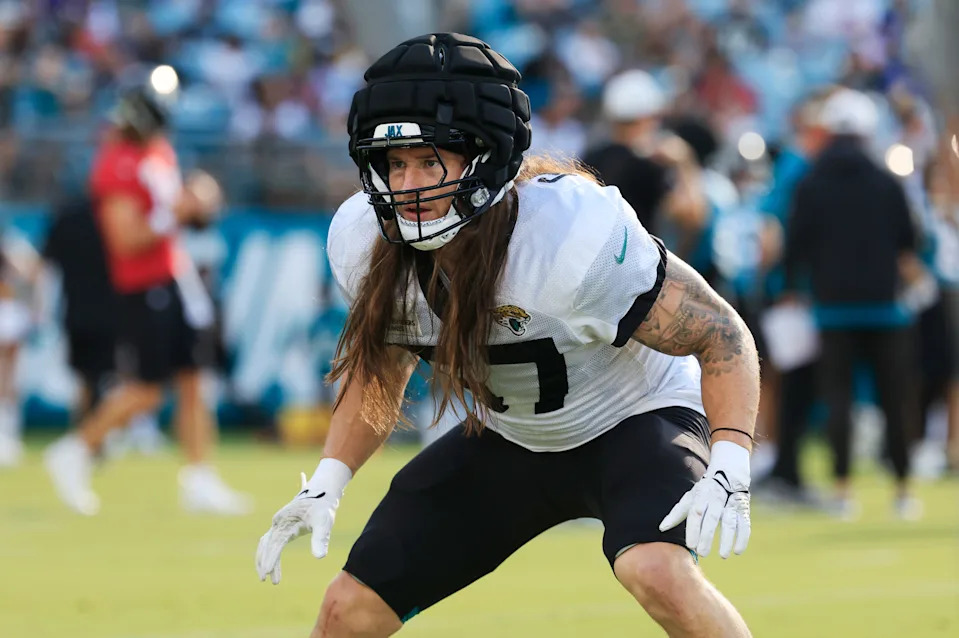 Jacksonville Jaguars linebacker Dennis Gardeck (57) warms up during an NFL scrimmage event at EverBank Stadium, Friday, Aug. 1, 2025, in Jacksonville, Fla. [Corey Perrine/Florida Times-Union]