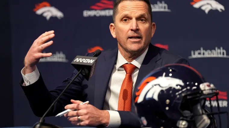 Broncos GM teases possible draft trade plan after Jaylen Waddle deal image