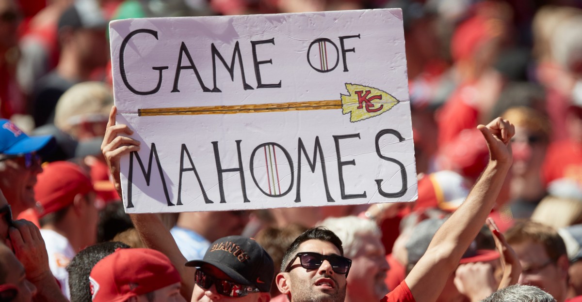 Chiefs News 3/27: Patrick Mahomes’ role with Chiefs goes beyond QB