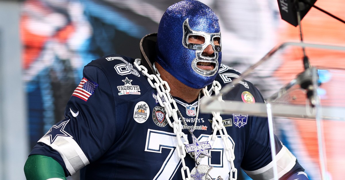 Dallas Cowboys survey: What the draft priority should be with 12th pick