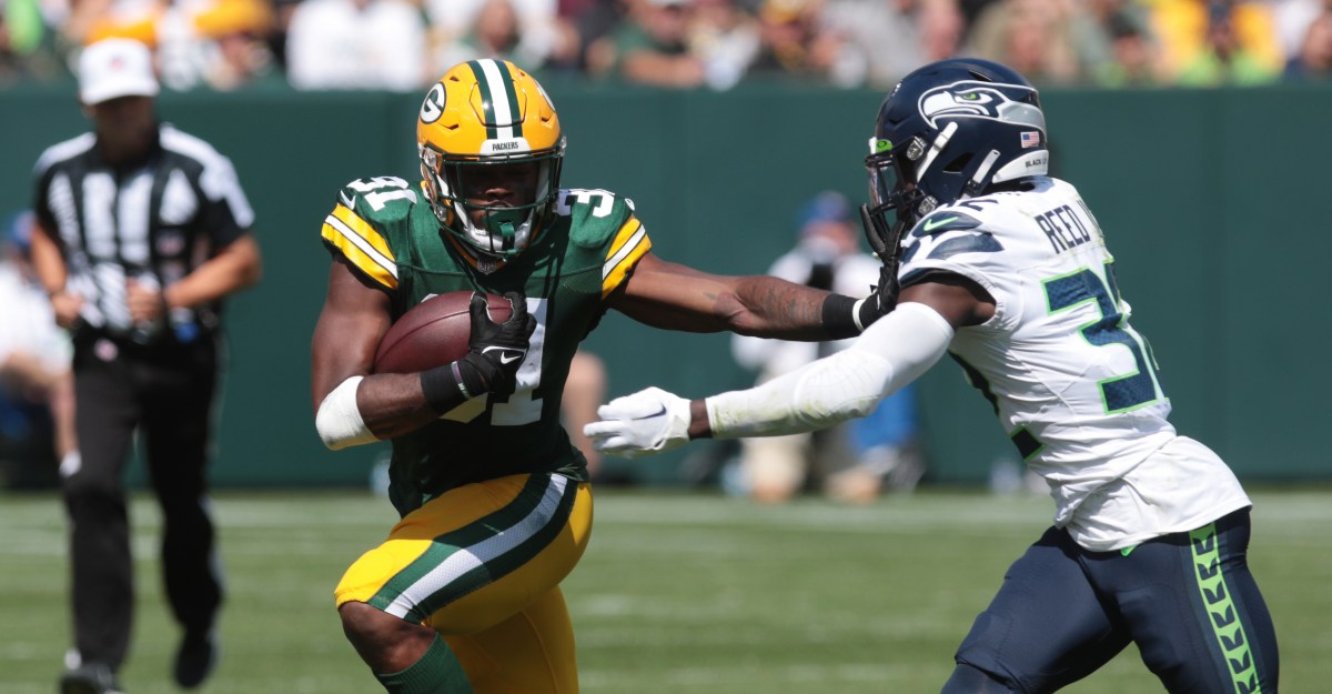 New Seahawks running back Emanuel Wilson ‘blessed’ to play for ‘childhood team’