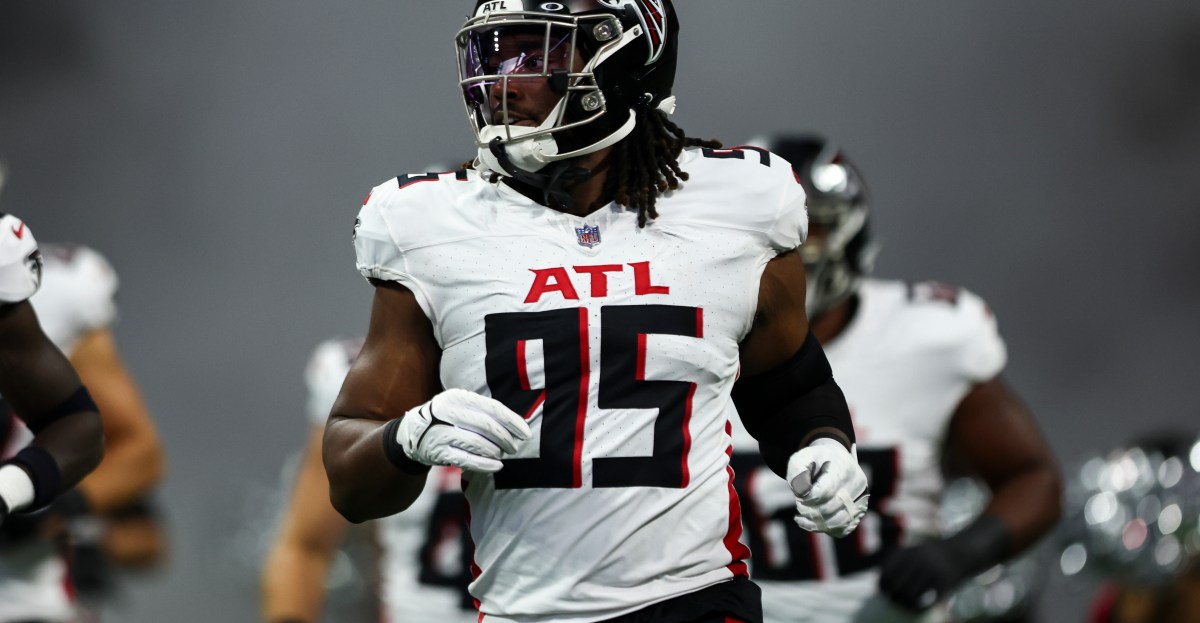 Eagles re-sign Graham (not BG)