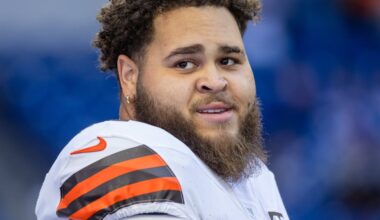 Grading the Chicago Bears signing of Cleveland Browns OT Jedrick Wills