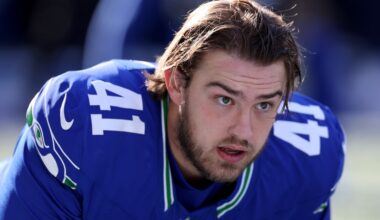 Seahawks free agency 2026: Long snapper Chris Stoll is sticking around