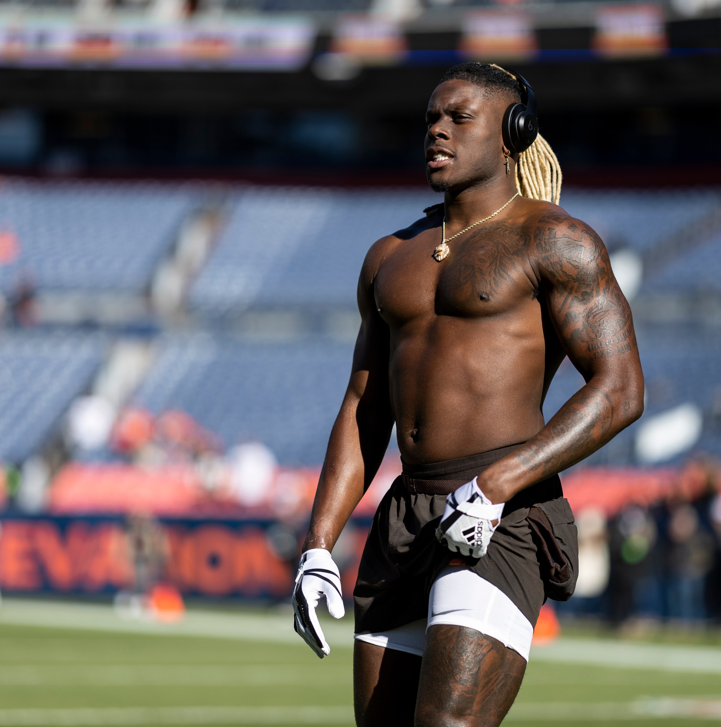 Daily Dawg Chow 3/13; Browns officially move on from notable veterans