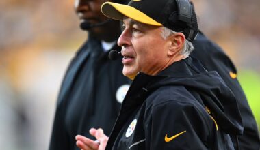 Raiders hiring quarterbacks coach after all