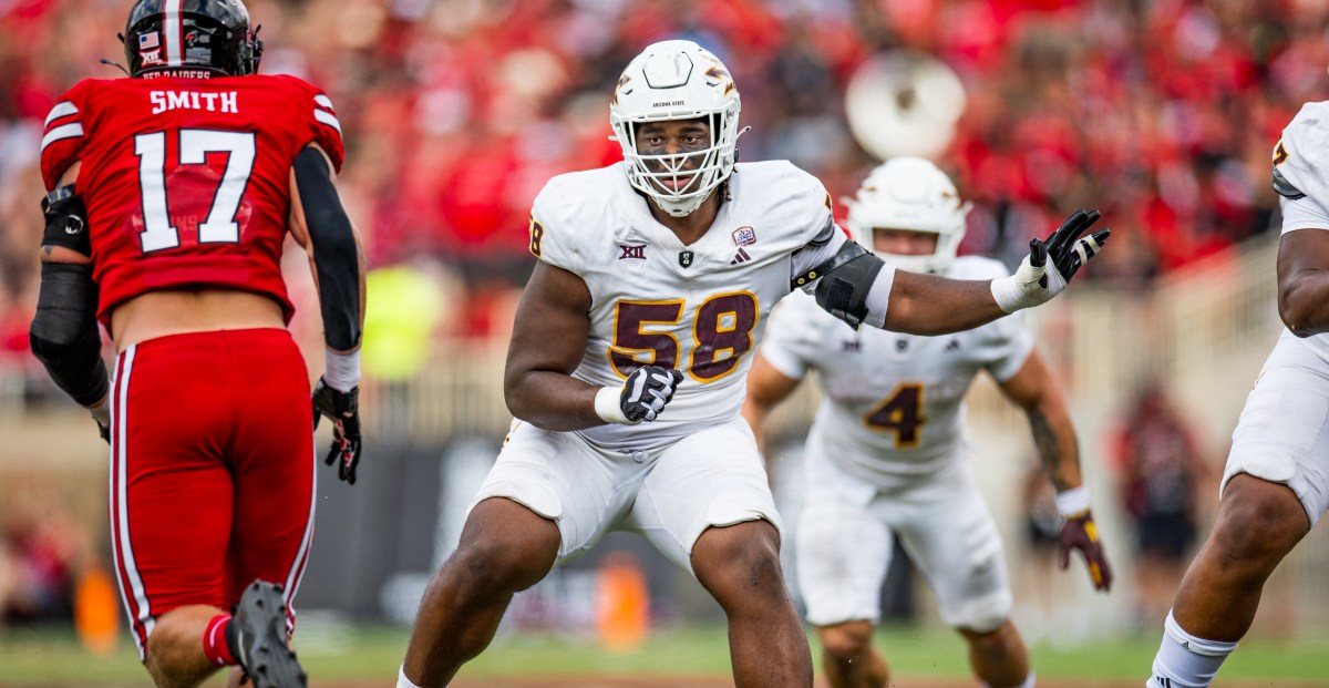 Patriots showing serious interest in ascending tackle prospect