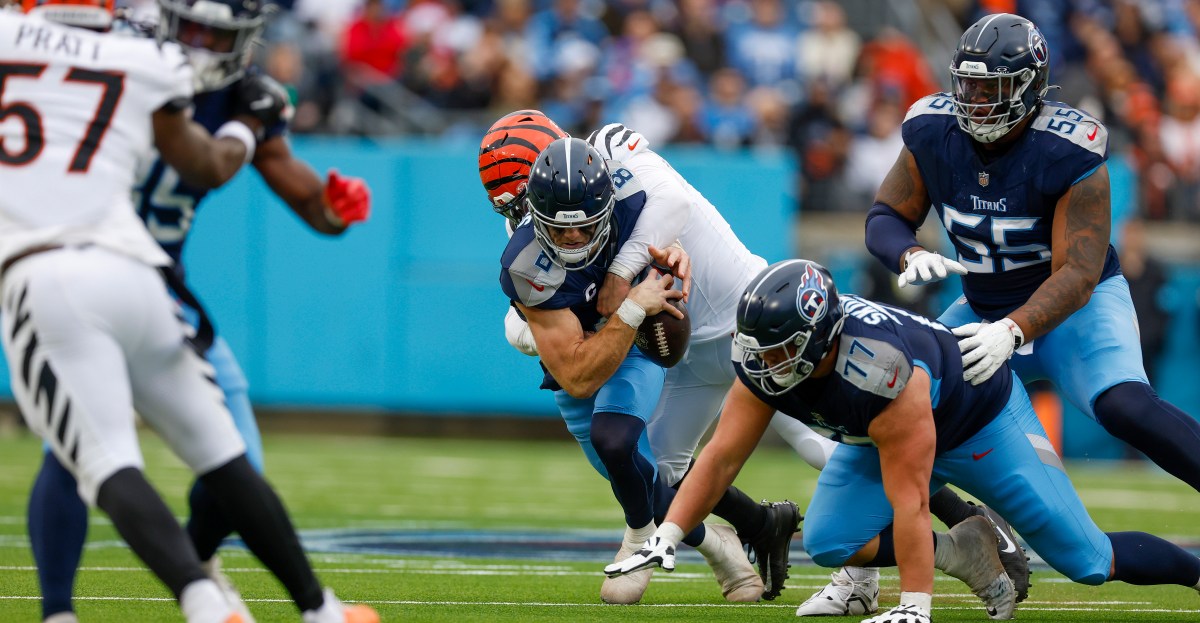 Are the Titans in on Trey Hendrickson?