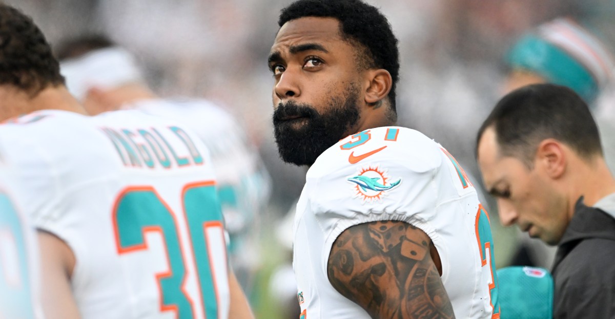 Raheem Mostert slams Mike McDaniel for Miami Dolphins’ lack of toughness