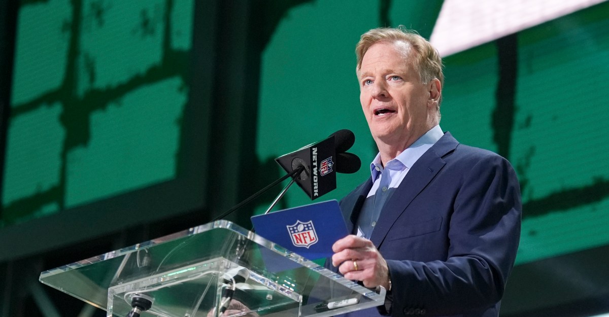 NFL Awards Compensatory Draft Picks and the Chicago Bears Get None