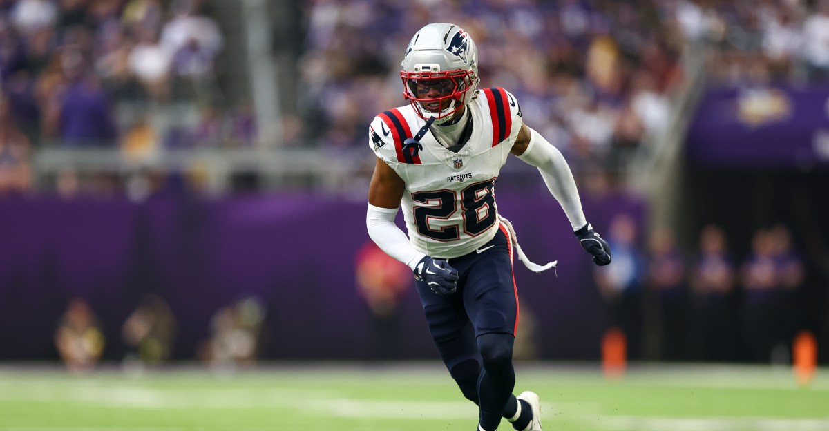 Patriots lose Alex Austin to Dolphins after forgoing free agency tender