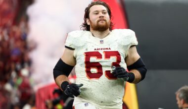 Texans Sign LG Evan Brown to 1-Year Contract