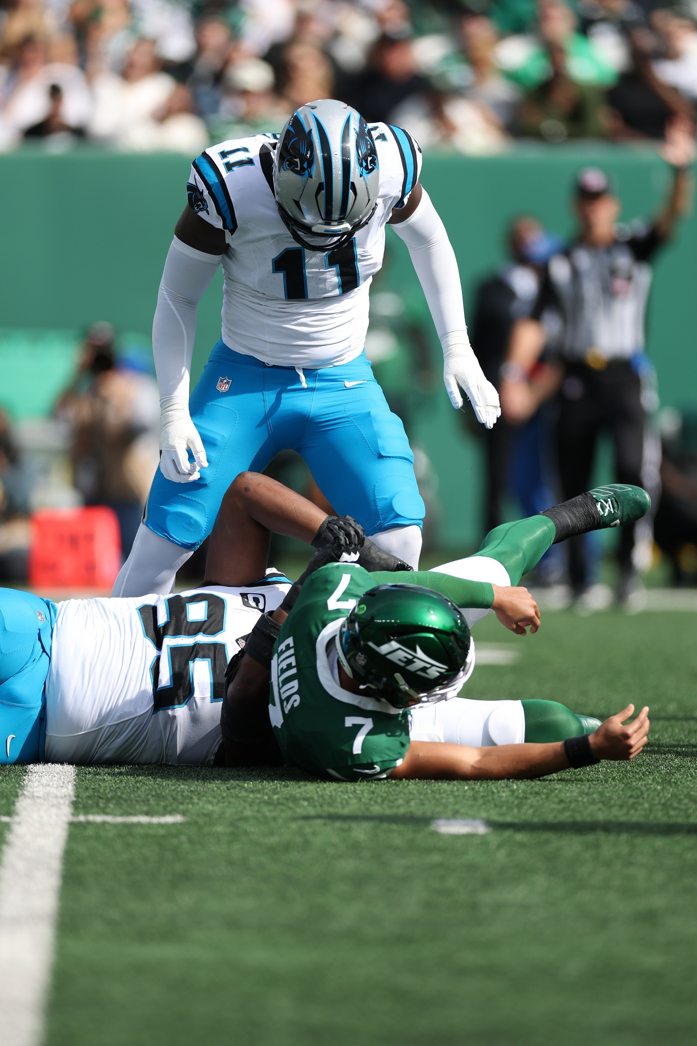 This picture sums up an entire season for Gang Green