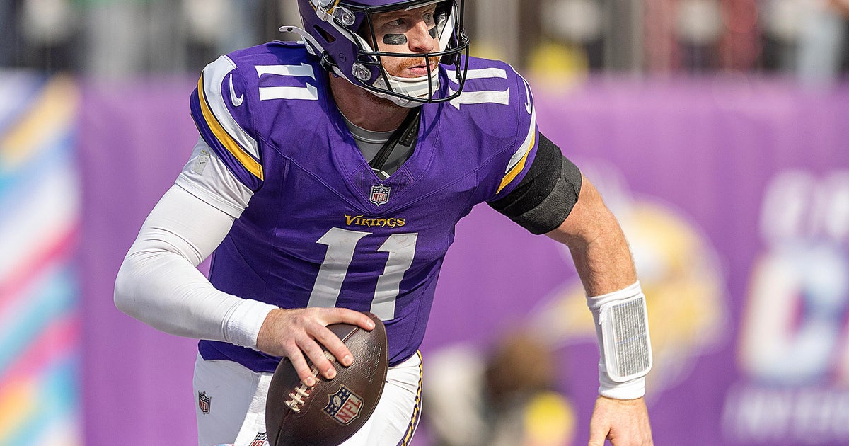 Vikings bring back veteran Carson Wentz for more quarterback depth behind Murray and McCarthy