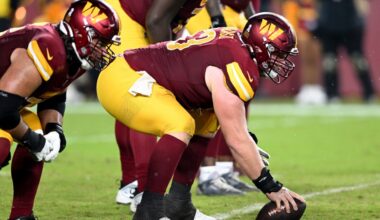 Chargers hosting former WAS C Tyler Biadasz