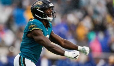 Former Jaguars LB Devin Lloyd signs with Panthers