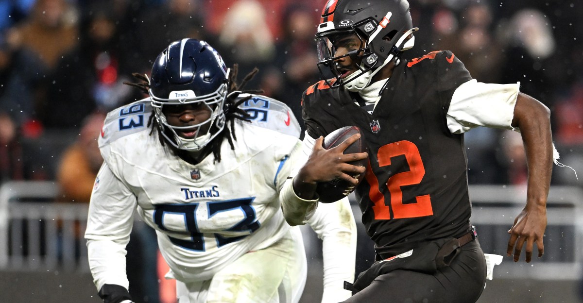 Titans Reacts Survey: Grade the T’Vondre Sweat trade