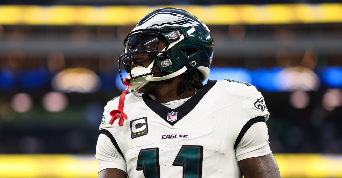 Patriots survey results: Fans want to see an A.J. Brown trade