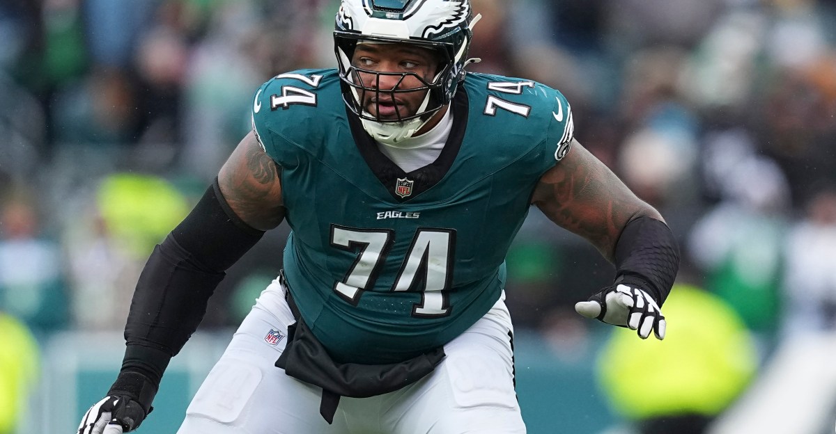 Fred Johnson, Eagles agree to one-year contract