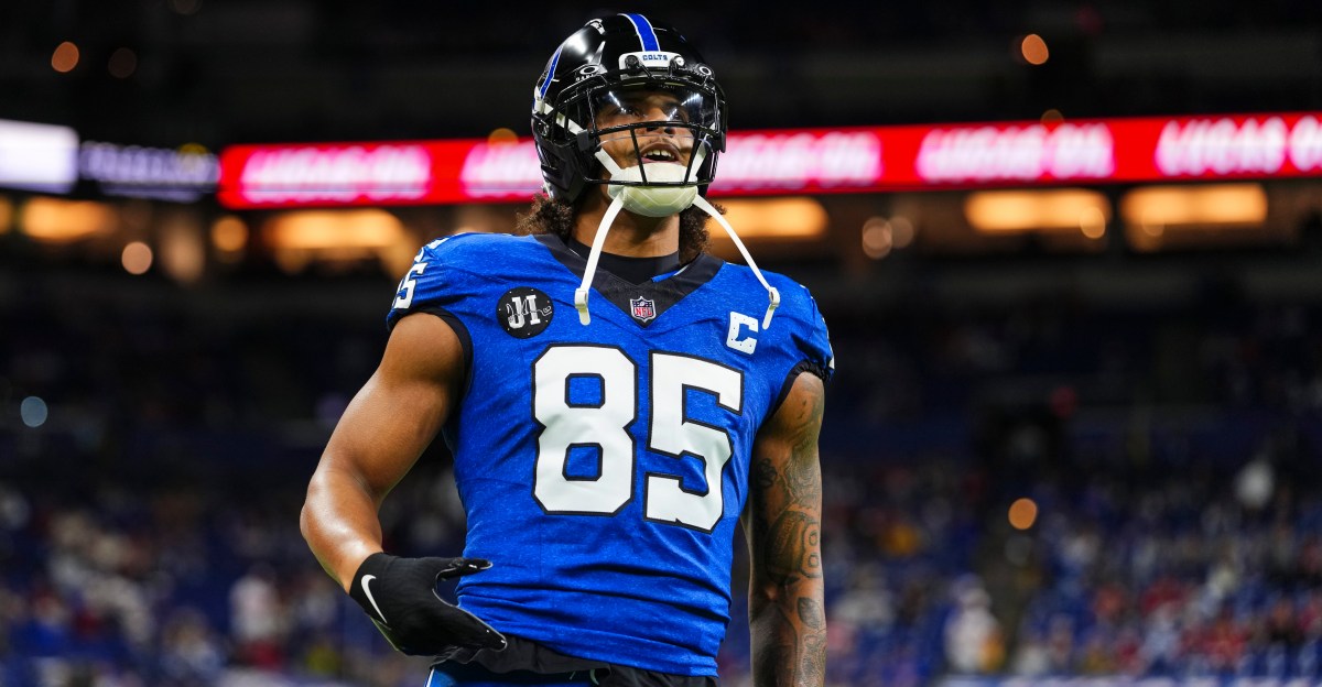 Colts reportedly re-sign tight end Drew Ogletree