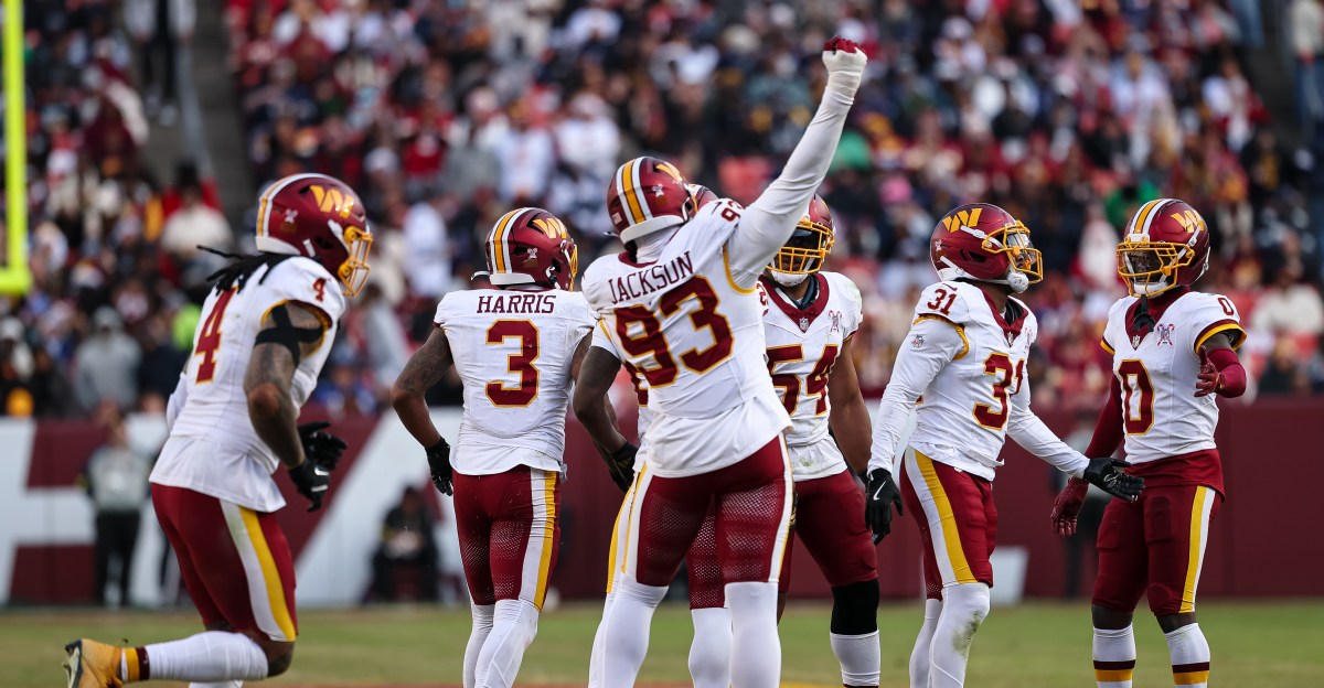 Washington Commanders extend Drake Jackson on 1-year deal