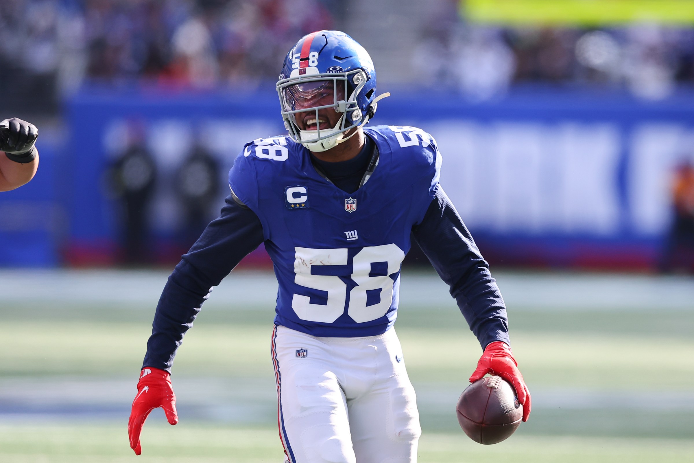 EAST RUTHERFORD, NJ - JANUARY 04: Bobby Okereke #58 of the New York Giants celebrates after recovering a fumble the game against the Dallas Cowboys on January 4, 2026 at MetLife Stadium in East Rutherford, New Jersey. (Photo by Rich Graessle/Icon Sportswire via Getty Images)