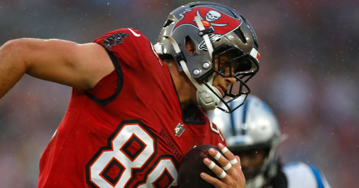 Three free agent tight ends the Commanders could target in 2026