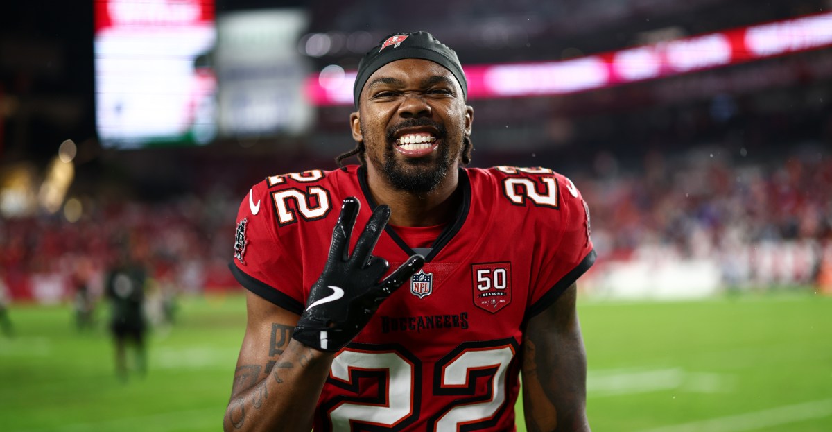 Instant grades for Patriots free agency signing Kindle Vildor