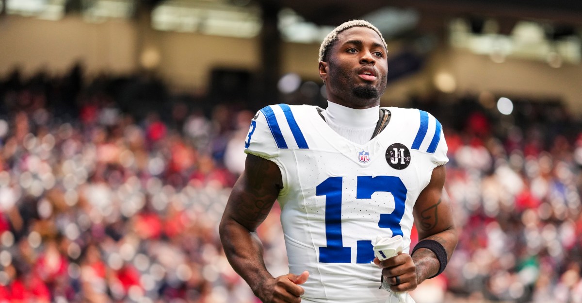 Colts bring back veteran wideout Laquon Treadwell