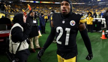 Detroit Lions sign veteran safety Chuck Clark