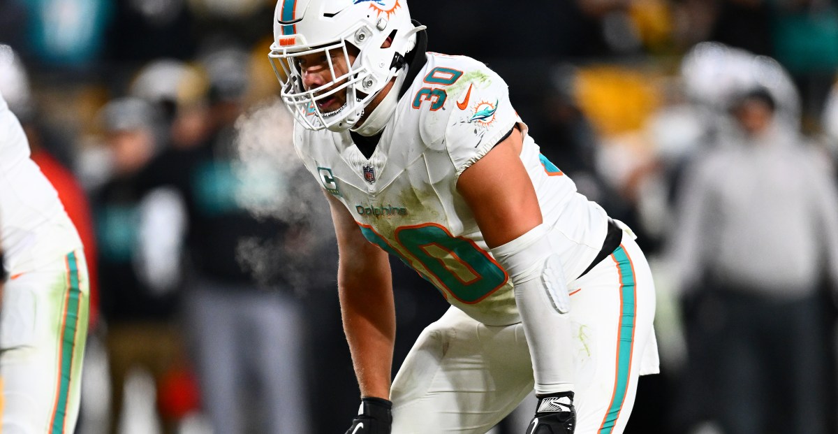 Former Dolphins fullback Alec Ingold signs with Los Angeles Chargers