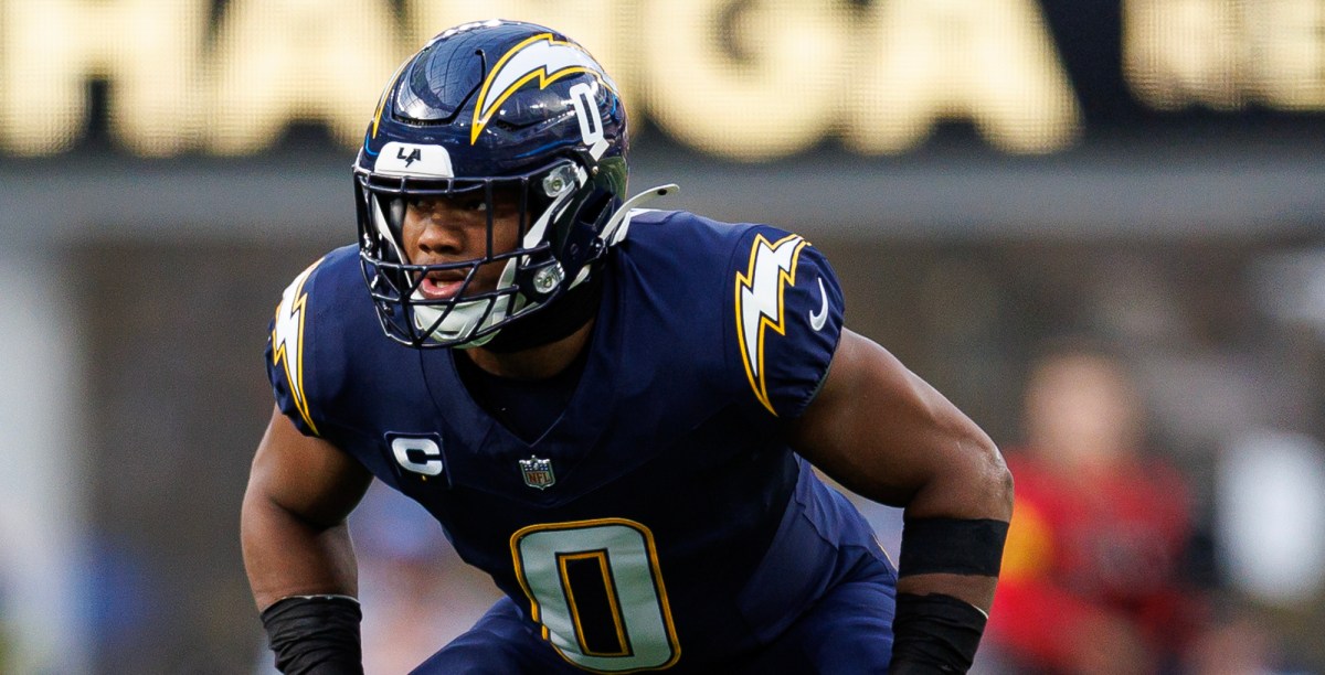 Chargers News: Lavonte David retired after 14 seasons