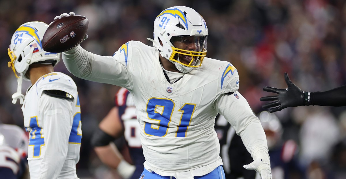 Falcons free agency 2026: Atlanta signs DL Da’Shawn Hand