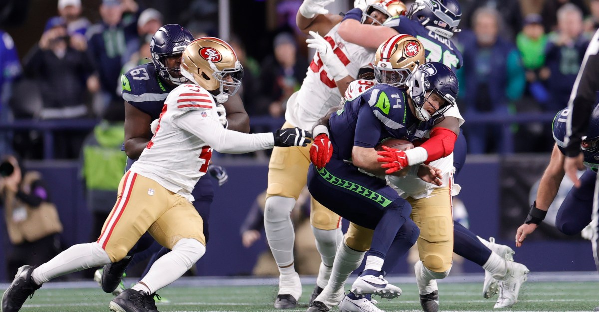 49ers news: Niners have one big hole remaining in free agency