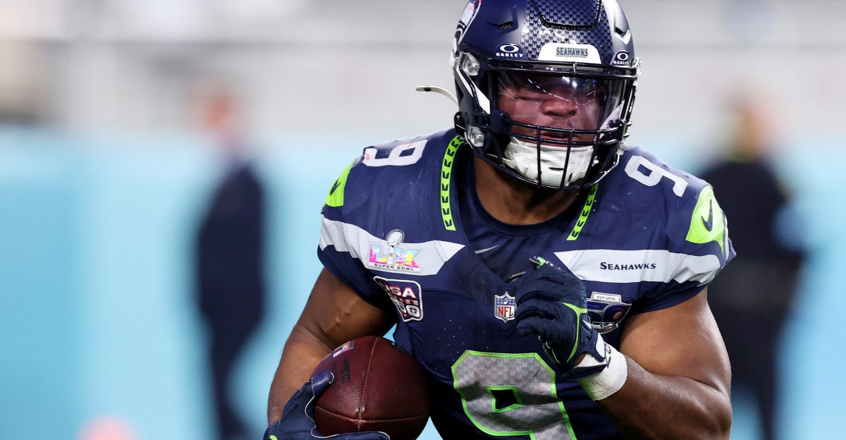 Seahawks reporter Gregg Bell provides insight on Kenneth Walker’s Seattle exit