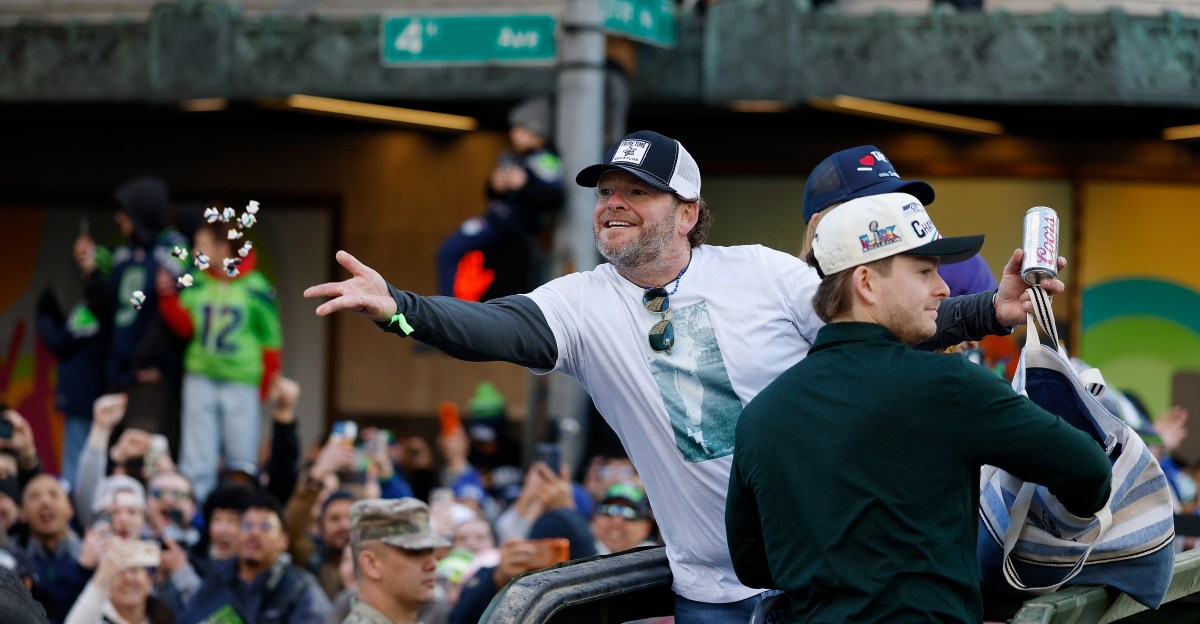 7-round Seattle Seahawks mock draft: John Schneider trades down and stocks up