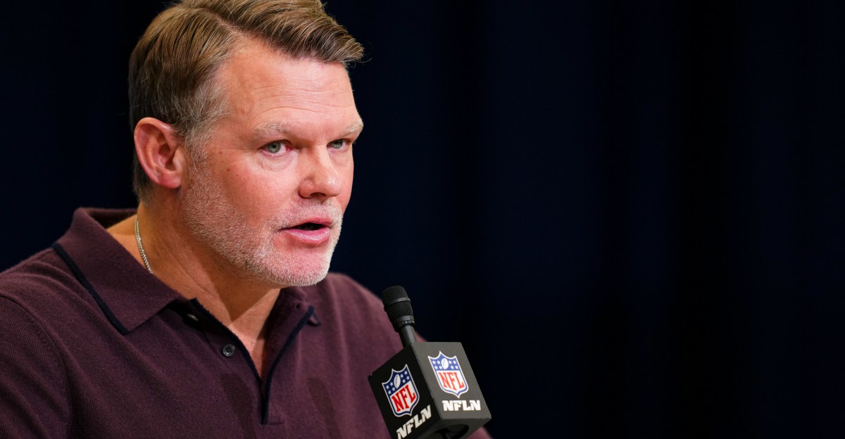 Colts sign a pair of intriguing depth pieces