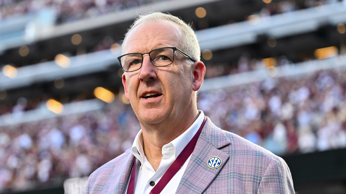 College football 'Super League' taking shape as potential NCAA breakaway looms