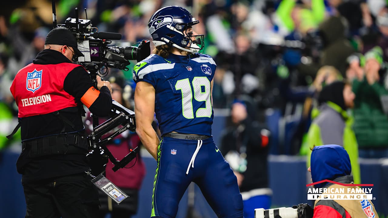 Seahawks Tender Restricted Free Agent WR Jake Bobo