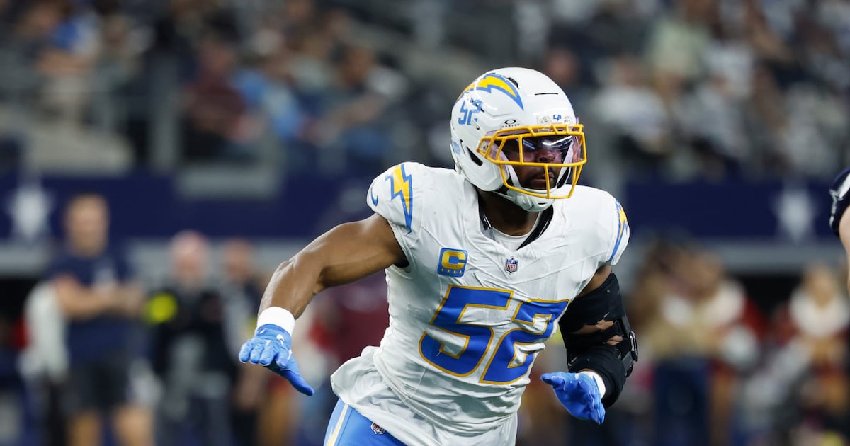 Khalil Mack agrees to $18 million, 1-year deal with the Chargers, AP source says