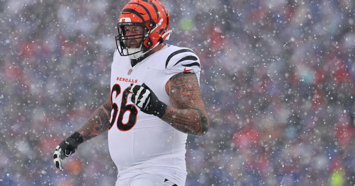 Cincinnati Bengals re-sign offensive lineman for one-year contract – WHIO TV 7 and WHIO Radio