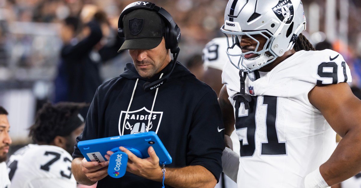 How the linebackers operate in the Las Vegas Raiders’ new 3-4 defense