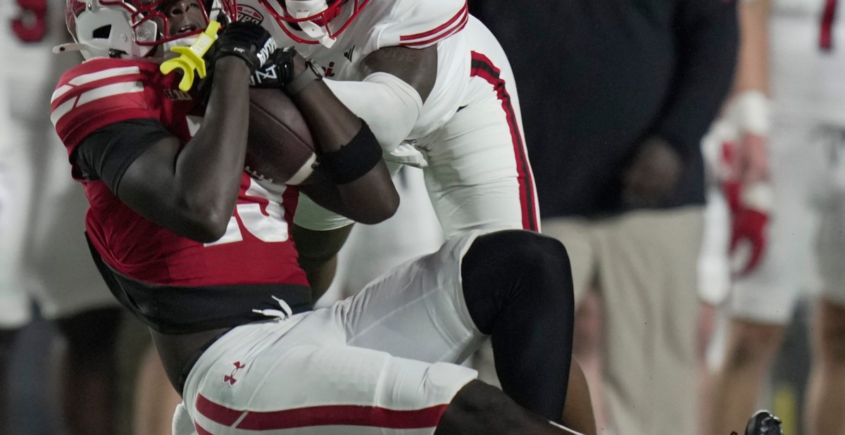 Wisconsin Football: Did the Badgers address WR enough this offseason?