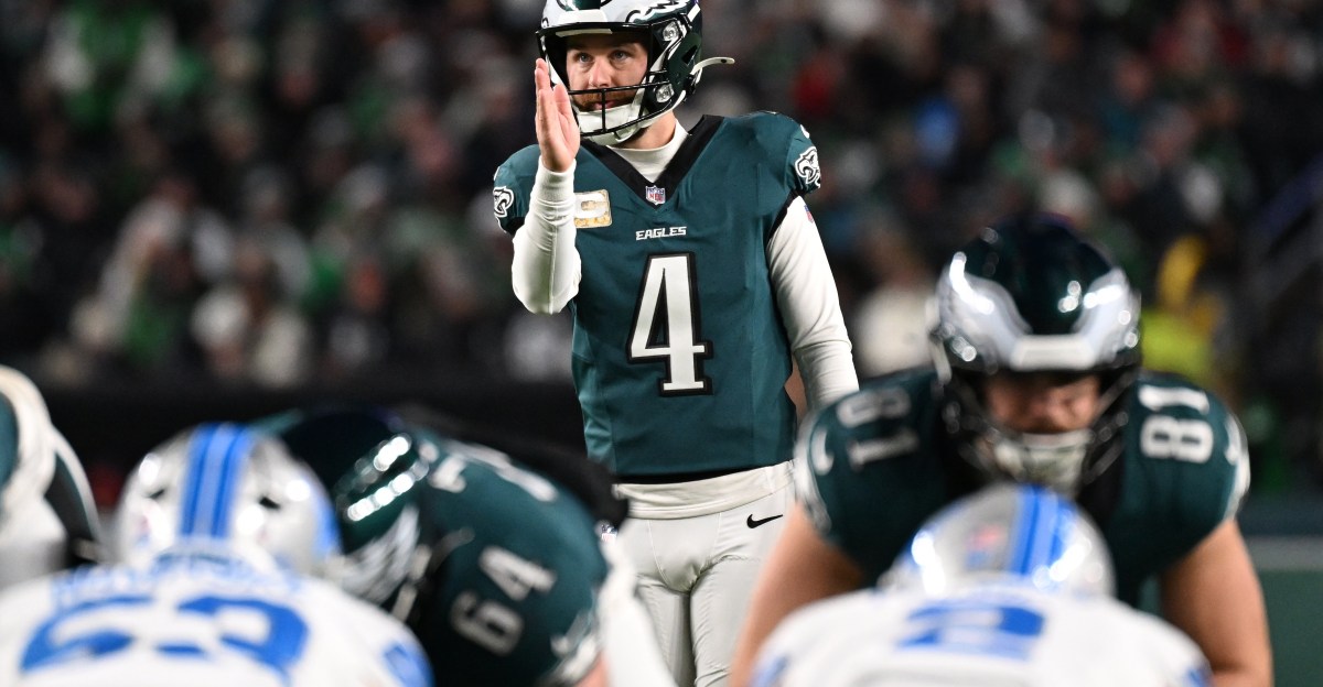 Eagles restructure Jake Elliott’s contract, free up more cap space